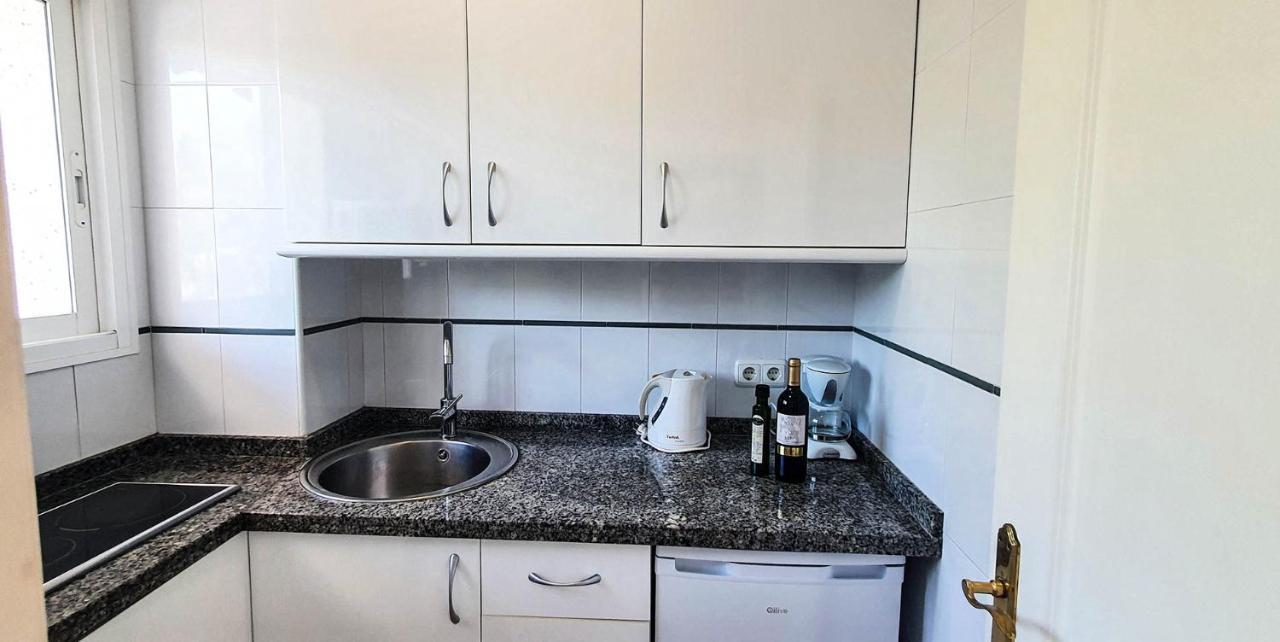 Skol 219. Studio Apartment Skol Marbella With Sea Views Eksteriør bilde